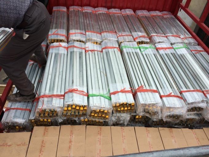 স্টোরেজ মাধ্যাকর্ষণ কার্টন ফ্লো সিস্টেম প্যালেট ফ্লো র্যাকিং রোলার সহ 5